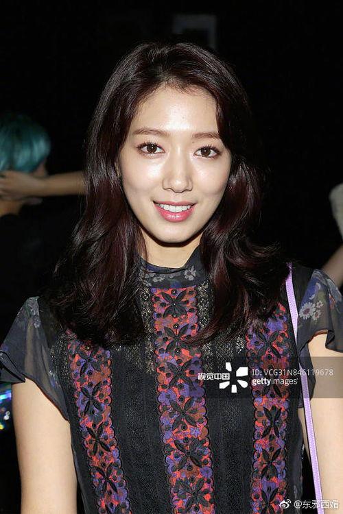 余霜吃瓜外网,揭秘网络八卦背后的真相 第3张 余霜吃瓜外网,揭秘网络八卦背后的真相 第3张